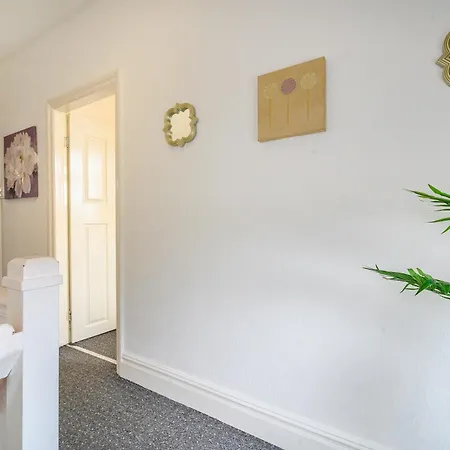 -re15cfa- For Relaxed And Cosy With Free Parking * 利兹