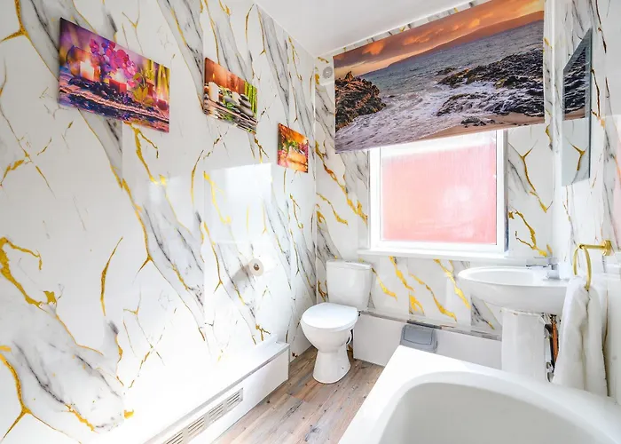 Guest house -re15cfa- For Relaxed And Cosy With Free Parking Leeds (West Yorkshire)